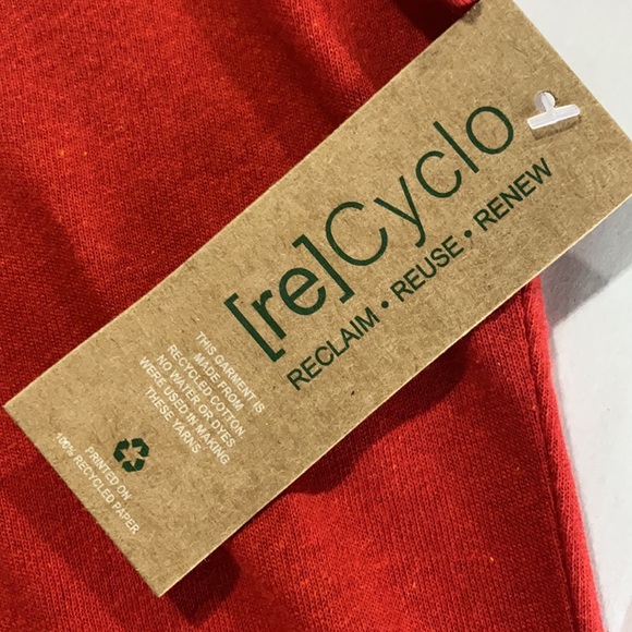 Weekends are for my Dog Tee! NWT! - Picture 4 of 7